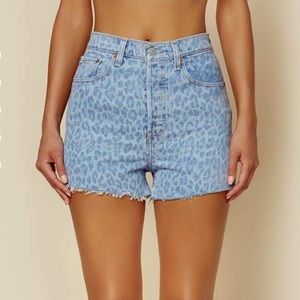 Levi’s Ribcage Shorts
